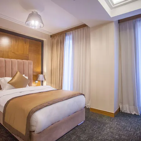 Ξενοδοχείο Colosseo 4*