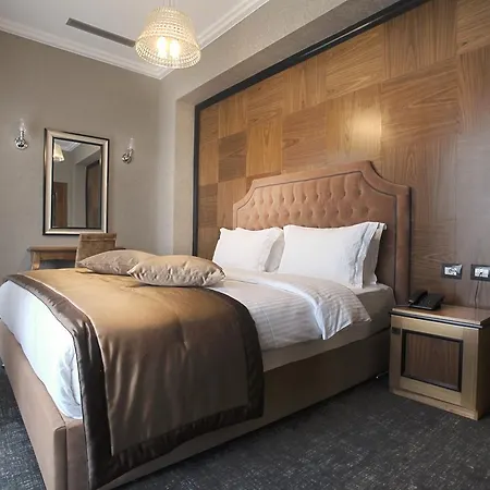 Colosseo Ξενοδοχείο Τίρανα