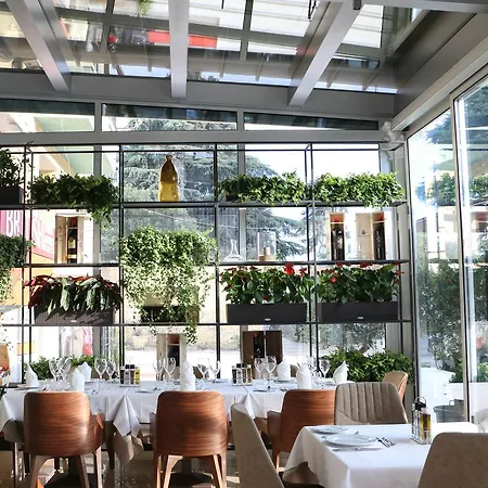 Colosseo Ξενοδοχείο Τίρανα