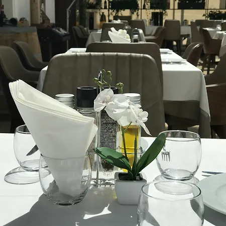 Colosseo Hotel Tirana