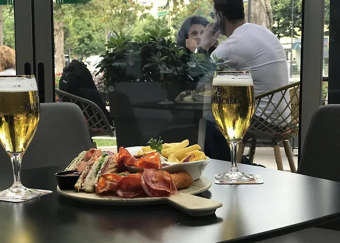 Colosseo Szálloda Tirana