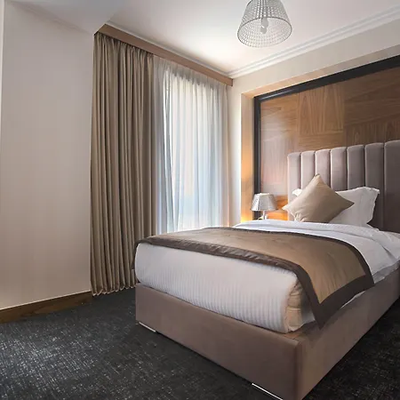 Colosseo Hotel 4*